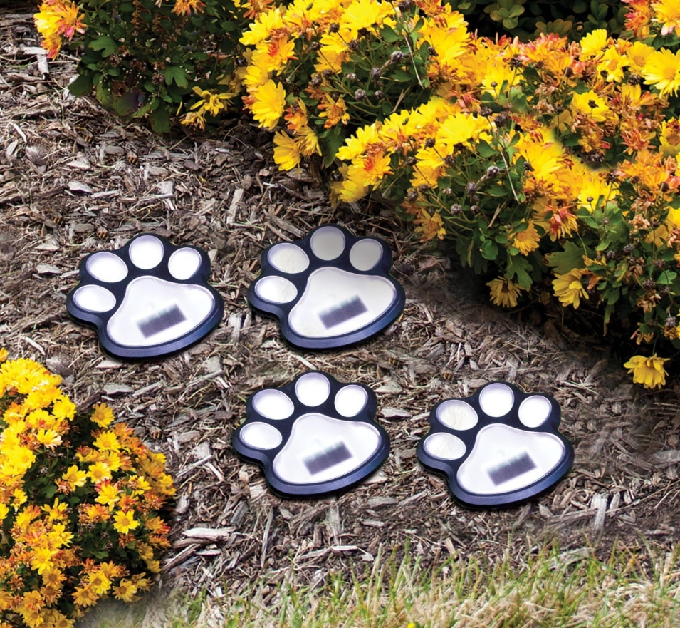 Pachet 8 Lămpi Solare Exterior Model Lăbuță de Animale, LED Lumină Caldă, Incarcare 100% Solară, Ideal pentru Gazon, Alei, Curte și Iubitori de Animale
