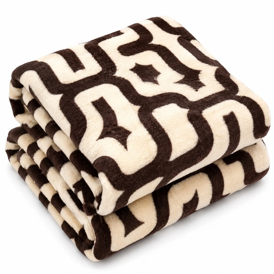 1+1 GRATIS Patura Cocolino Pufoasa cu Model Geometric Modern, 200x220 cm, Crem si Maro